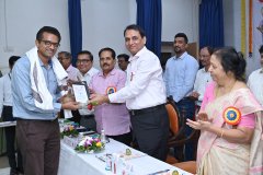 AAPDF2023_4027